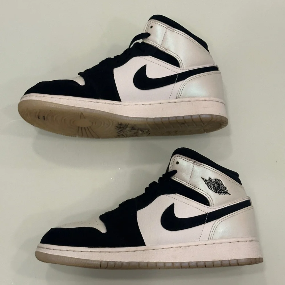 Nike Air Jordan 1 MID SE (GS)